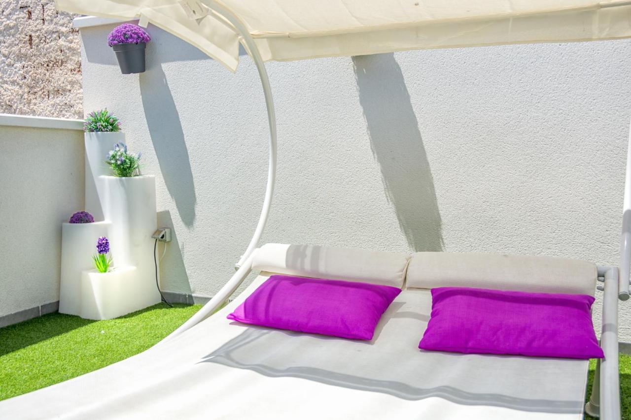 Ferienwohnung Atico Con Terraza Ac 1Hab En El Centro Y Piscina Comunitaria Málaga Exterior foto