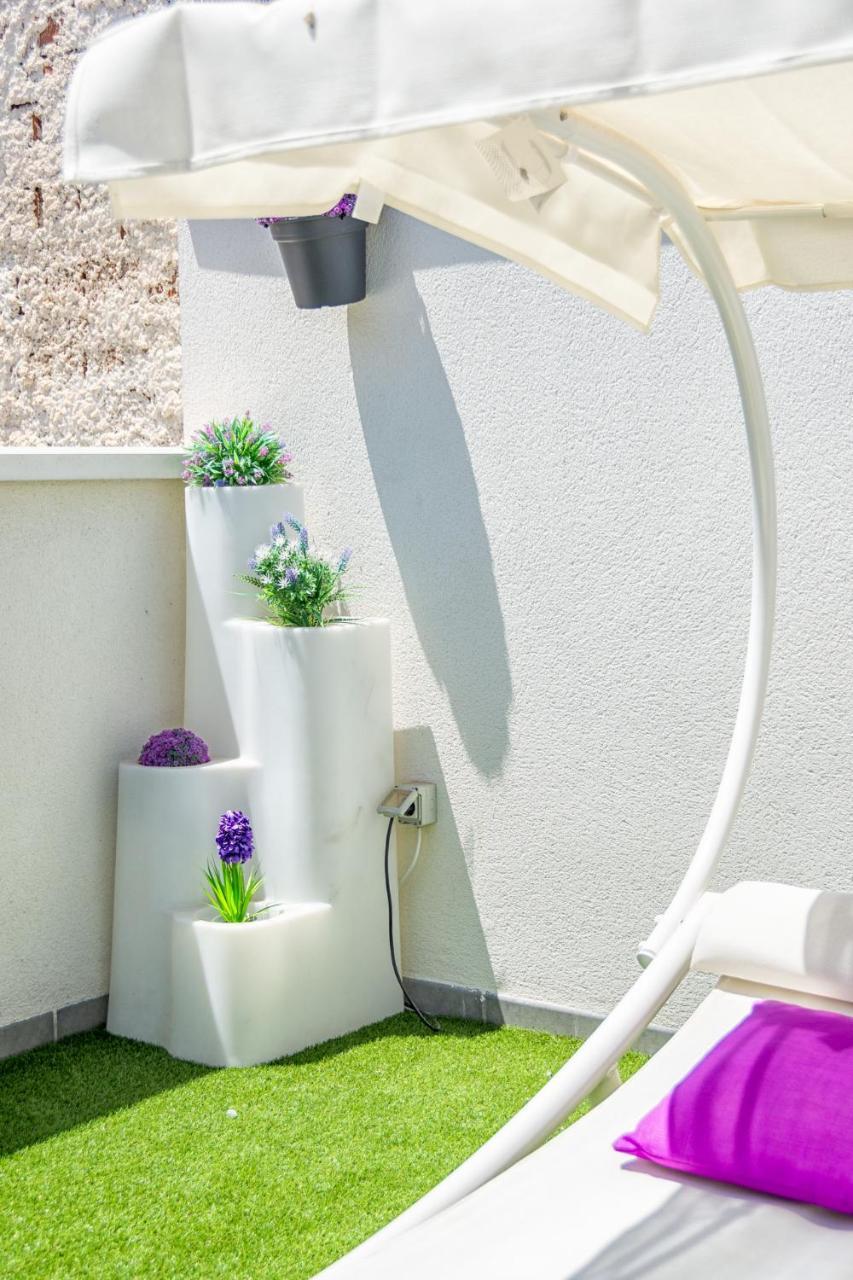 Ferienwohnung Atico Con Terraza Ac 1Hab En El Centro Y Piscina Comunitaria Málaga Exterior foto