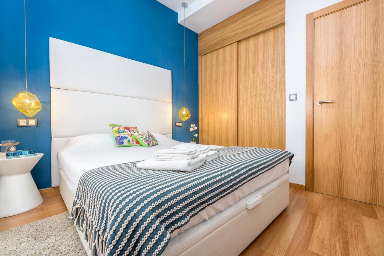 Ferienwohnung Atico Con Terraza Ac 1Hab En El Centro Y Piscina Comunitaria Málaga Exterior foto