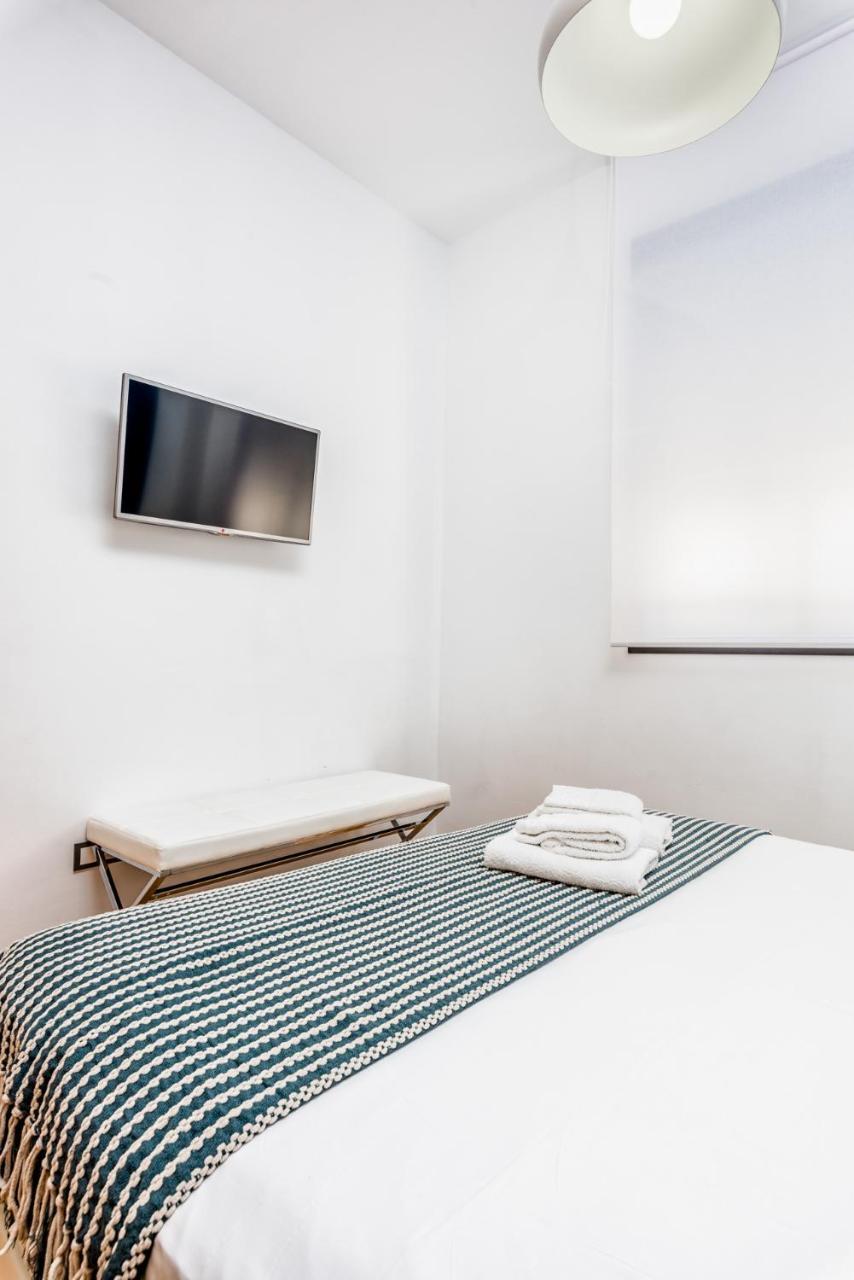 Ferienwohnung Atico Con Terraza Ac 1Hab En El Centro Y Piscina Comunitaria Málaga Exterior foto