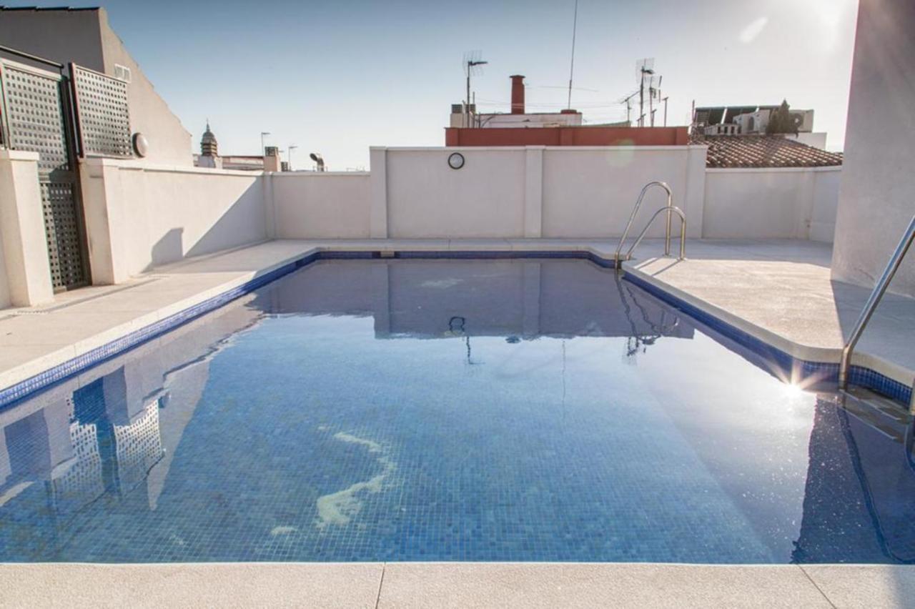 Ferienwohnung Atico Con Terraza Ac 1Hab En El Centro Y Piscina Comunitaria Málaga Exterior foto